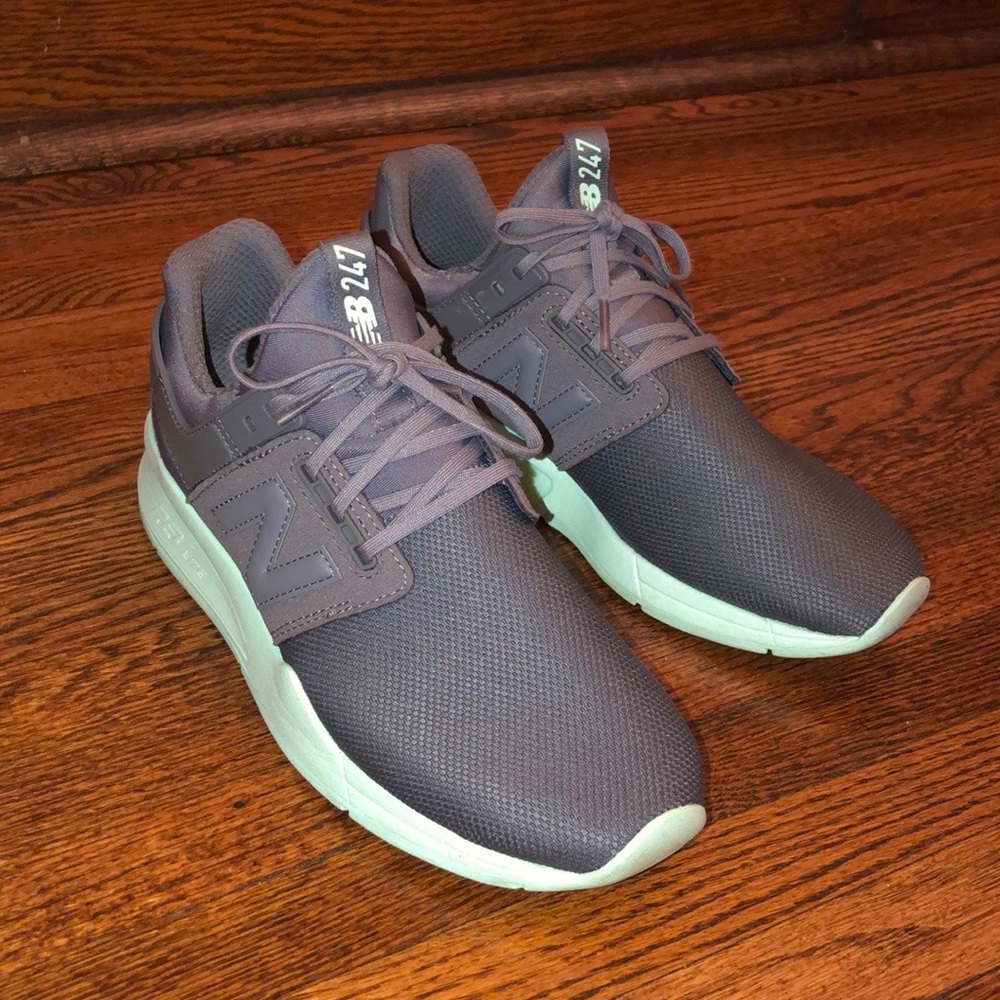 Women’s New Balance sneakers